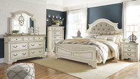 Комплект мебели для спальни Realyn B743-31-36-46-58-56-97-93 Ashley